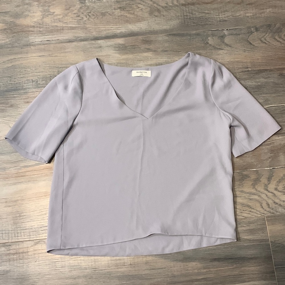 Neutral flowy crop top